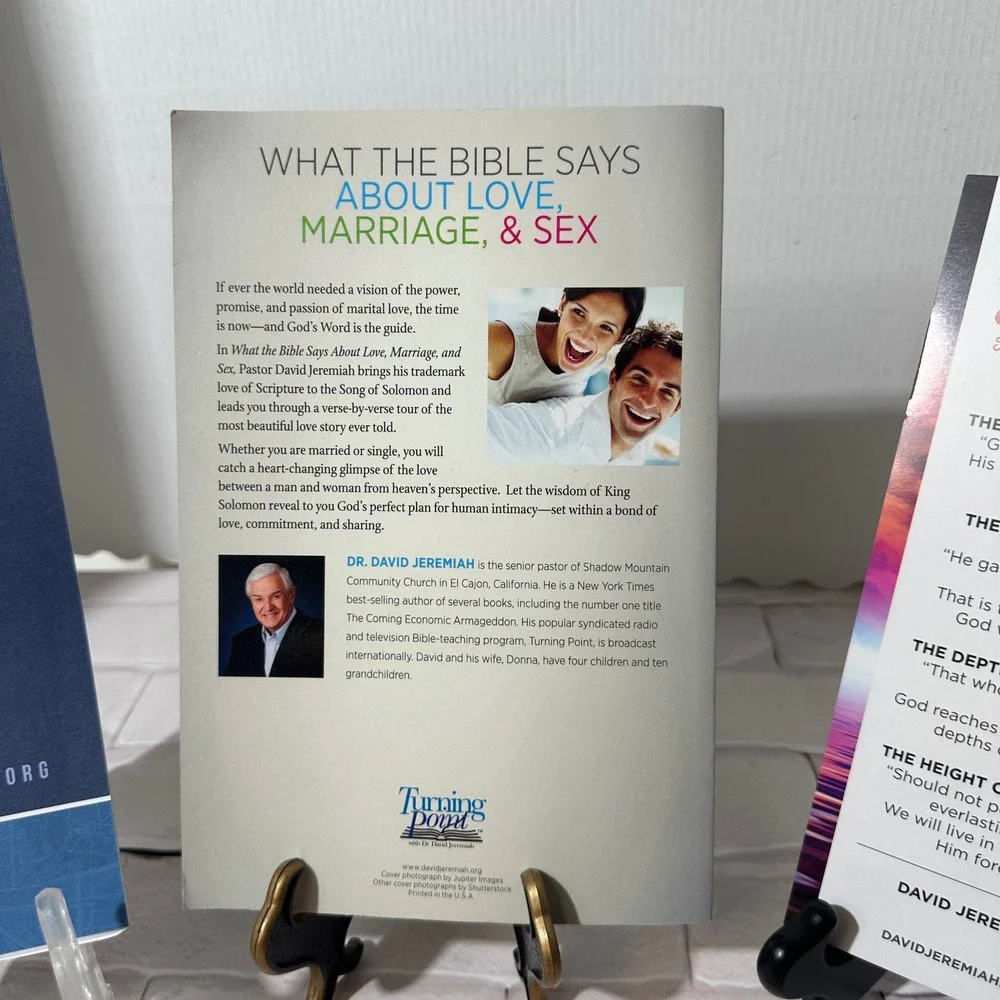 David Jeremiah Love Marriage & Sex Book, Map to Stumble Proof Living & Bookmark‎